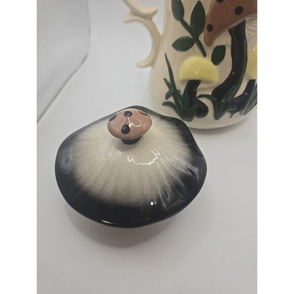 Vintage Arnell's Merry Mushroom Coffee Or Tea Pot - Picture 2 of 7